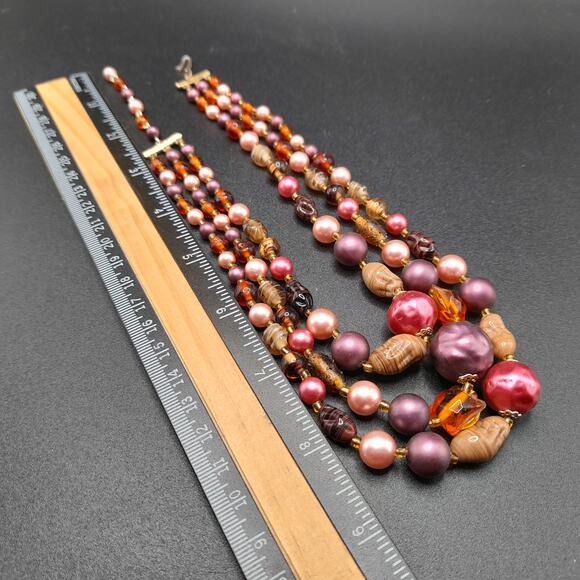 Vintage Japan Art Glass Necklace, Plum Pink Topaz, 1950s Vintage Jewelry - Picture 14 of 15